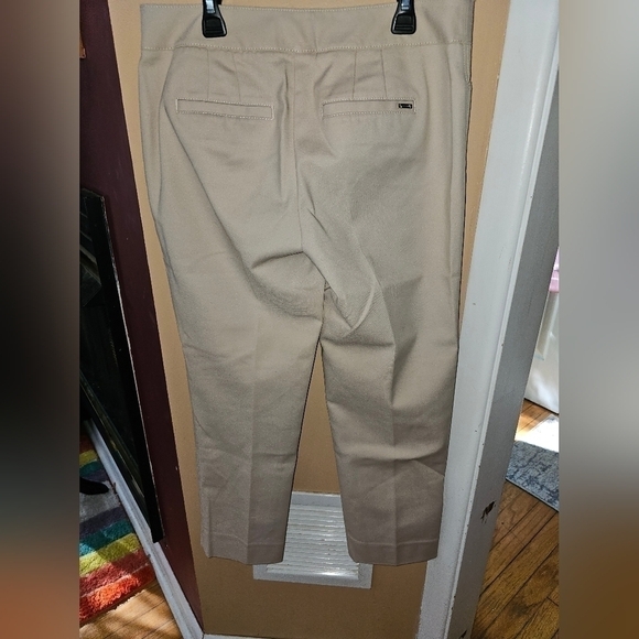 White House Black Market Tan Slim Ankle Mid-Rise Stretch Trouser Pants SZ 6 "G" - Picture 6 of 6